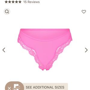 SKIMS fits everybody lace tanga NWT